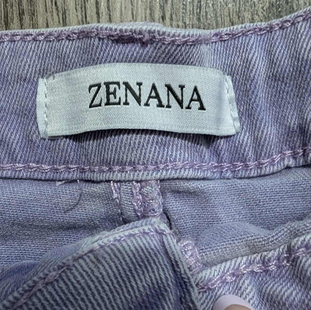 Zenana Lavender Denim Shorts Medium High Rise Stretch Frayed Hem Casual Summer - Picture 2 of 6
